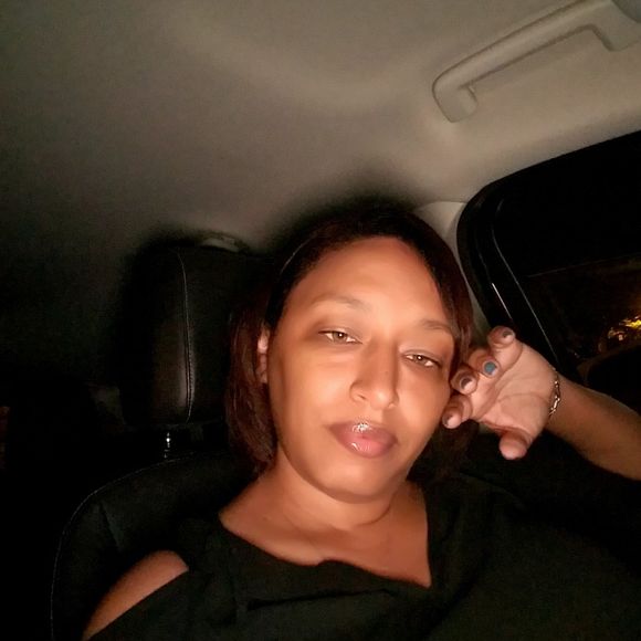 Meet your Posher, Maria - Picture 1 of 1